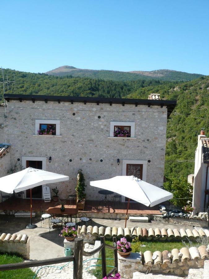 Regio Tratturo Vila Caporciano Exterior foto